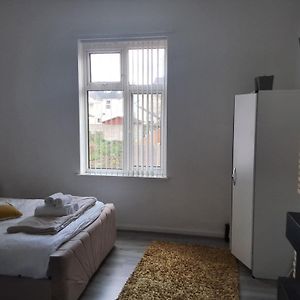 Zak Air B&B Stay 9 People'S
